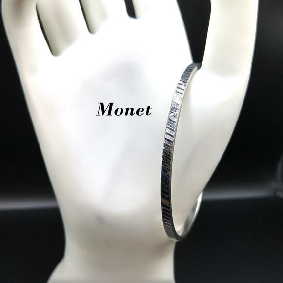Vintage Monet Diagonal Stripe Silver Thin Bangle, Bangle Splendor Collection - Picture 1 of 10